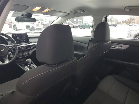Certified 2024 Kia Forte LXS w/ LXS Technology Package image 9