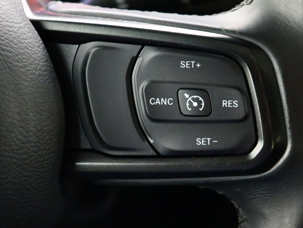 Used 2020 Jeep Wrangler Sport AWD/4WD image 22