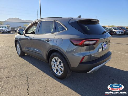 New 2026 Ford Escape Active w/ Tech Pack #1 FWD image 3