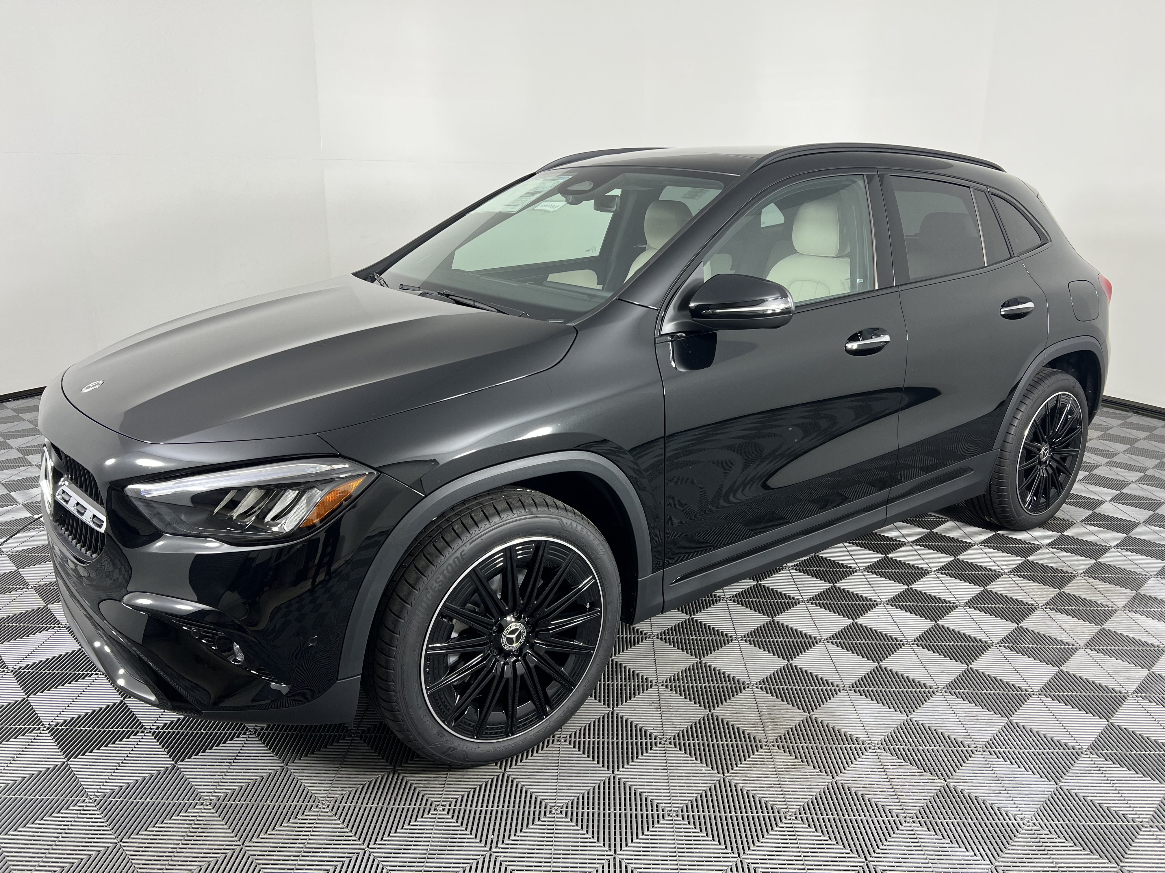 New 2026 Mercedes-Benz GLA 250 image 8