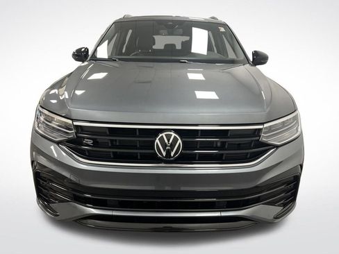 Used 2023 Volkswagen Tiguan SE R-Line image 11