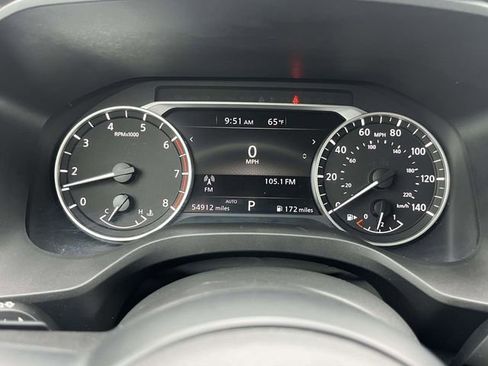 Used 2023 Nissan Rogue S image 26