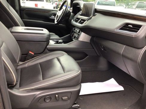 Used 2024 Chevrolet Tahoe Premier image 23
