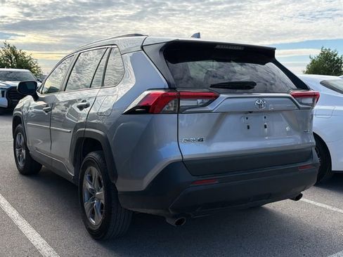 Used 2024 Toyota RAV4 XLE w/ Convenience Package image 7