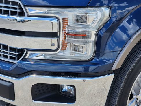 Used 2019 Ford F150 Lariat w/ Equipment Group 502A Luxury AWD/4WD image 9