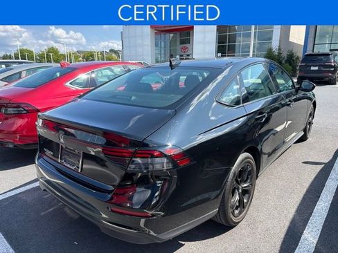 Certified 2025 Honda Accord SE image 10