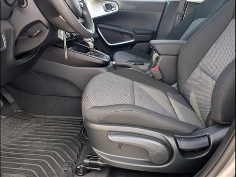 New 2025 Kia Soul LX image 7