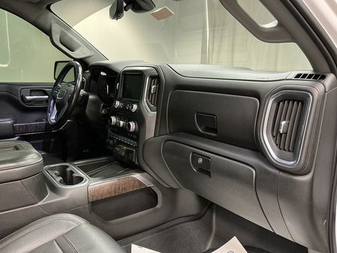 Used 2019 GMC Sierra 1500 Denali w/ Denali Ultimate Package AWD/4WD image 35