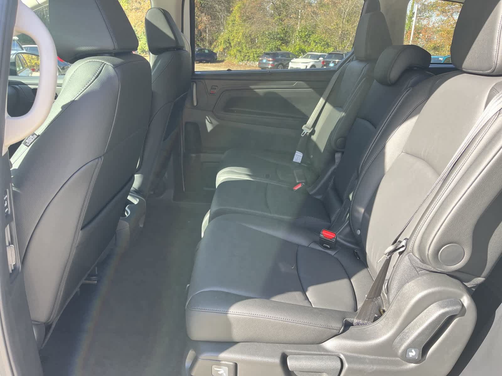 New 2027 Honda Odyssey EX-L image 11