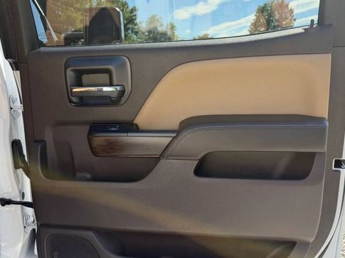 Used 2018 GMC Sierra 3500 Denali w/ Duramax Plus Package AWD/4WD image 25
