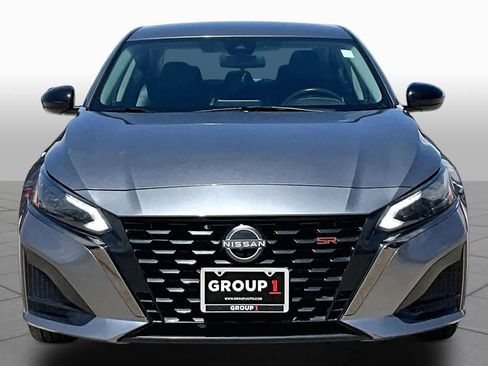 Used 2024 Nissan Altima 2.5 SR FWD image 4