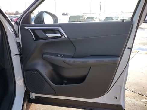 New 2026 Mitsubishi Outlander Trail Edition image 33