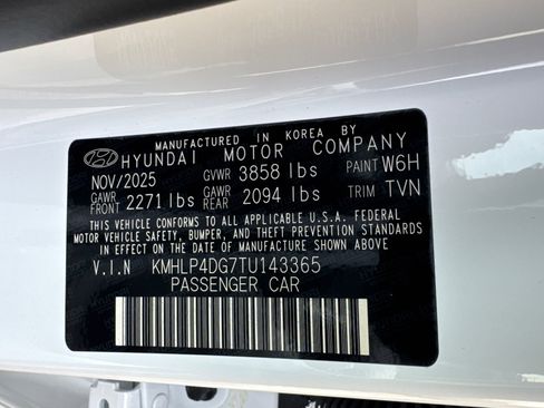 New 2026 Hyundai Elantra Limited image 25