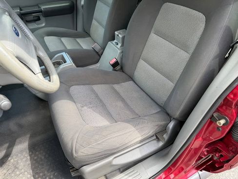 Used 2003 Ford Explorer Sport Trac XLT image 21