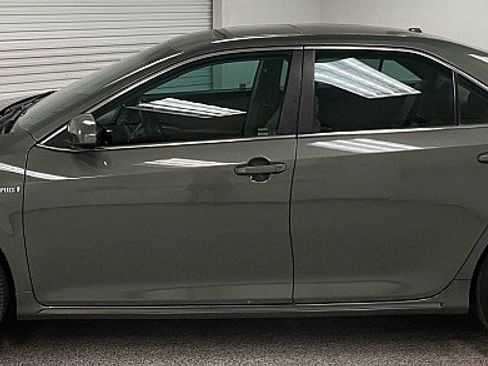 Used 2012 Toyota Camry XLE w/ Leather Pkg image 8