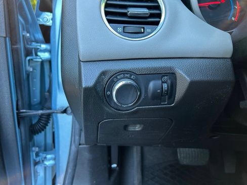 Used 2012 Chevrolet Cruze LS FWD image 20
