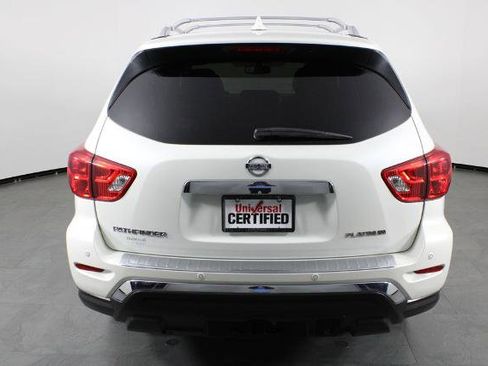 Certified 2020 Nissan Pathfinder Platinum image 10