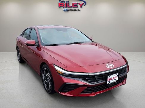Used 2024 Hyundai Elantra Limited FWD image 7