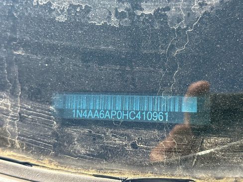 Used 2017 Nissan Maxima 3.5 SL FWD image 2