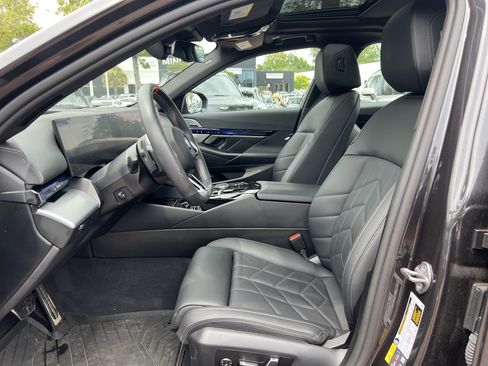 Used 2024 BMW i5 M60 w/ Premium Package AWD/4WD image 16