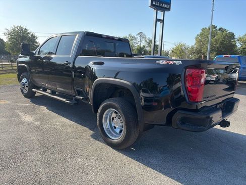 Used 2025 Chevrolet Silverado 3500 LTZ w/ LTZ Convenience Package AWD/4WD image 8