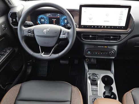 New 2025 Ford Bronco Sport Outer Banks image 4