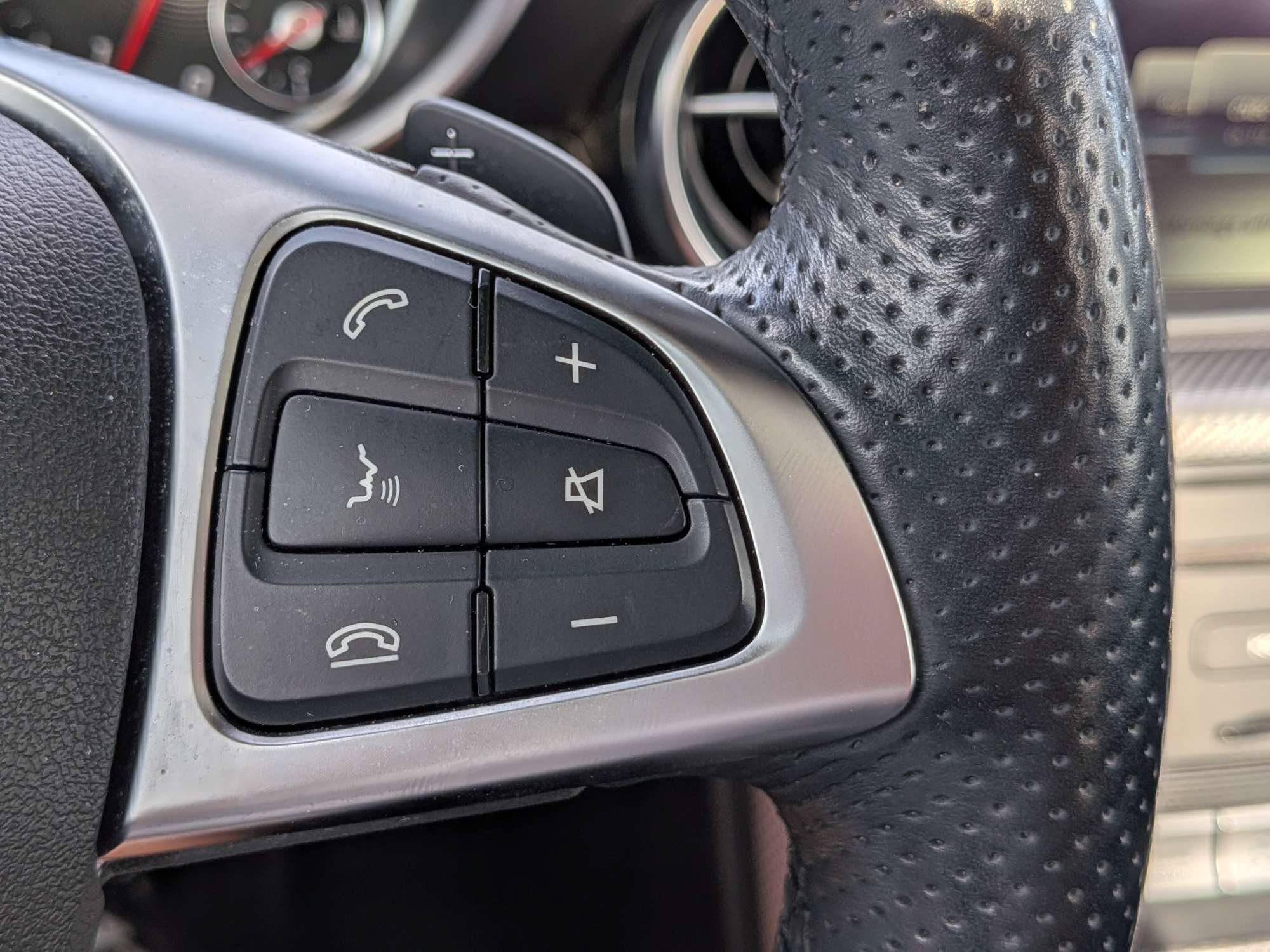 Used 2017 Mercedes-Benz SLC 300 image 25