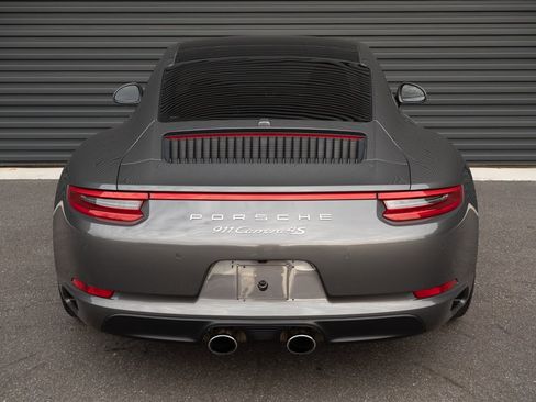 Certified 2018 Porsche 911 Carrera 4S image 27