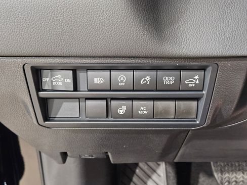 New 2026 Toyota Tundra Limited AWD/4WD image 14