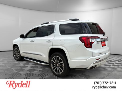 Used 2020 GMC Acadia Denali w/ Technology Package AWD/4WD image 2