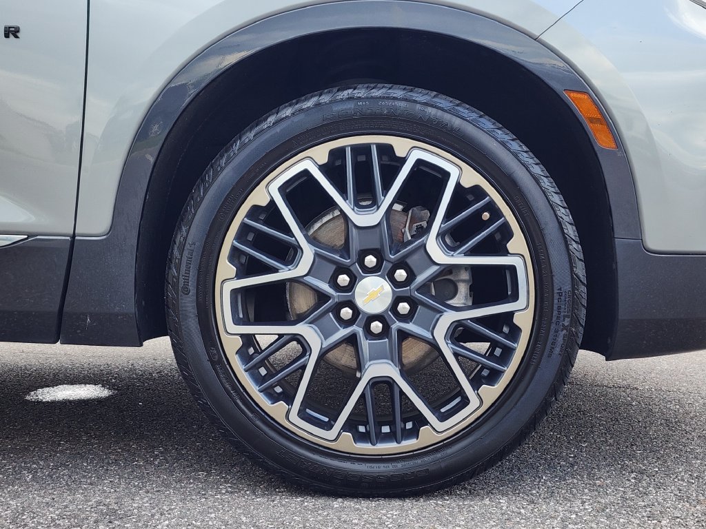 Certified 2023 Chevrolet Blazer Premier w/ Driver Confidence II Package FWD image 11