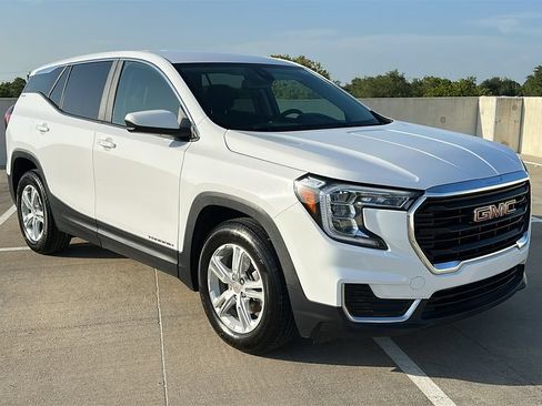 Used 2024 GMC Terrain SLE FWD image 14