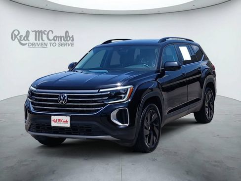 Used 2025 Volkswagen Atlas SE FWD image 1