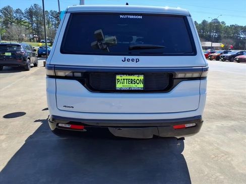 New 2026 Jeep Grand Wagoneer 4WD image 3