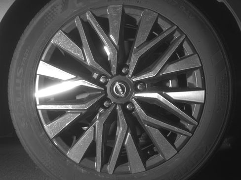 Used 2025 Nissan Altima 2.5 SV image 13