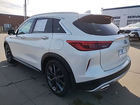 Used 2019 INFINITI QX50 Essential w/ Sensory Package image 10