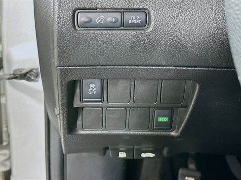 Used 2018 Nissan Rogue Sport S w/ S Appearance Package image 16