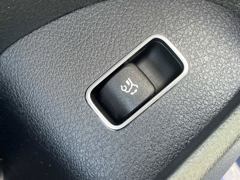 Used 2026 Mercedes-Benz GLE 350 4MATIC image 29