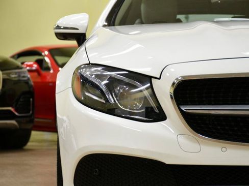 Used 2019 Mercedes-Benz E 450 4MATIC Cabriolet image 5