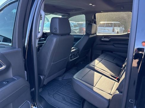 Used 2025 GMC Sierra 1500 SLT w/ SLT Premium Plus Package image 10