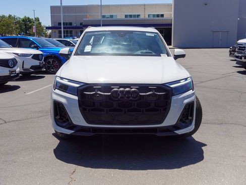 New 2026 Audi Q7 3.0T Prestige AWD/4WD image 3