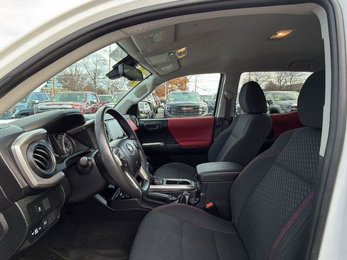 Used 2021 Toyota Tacoma SR5 image 14