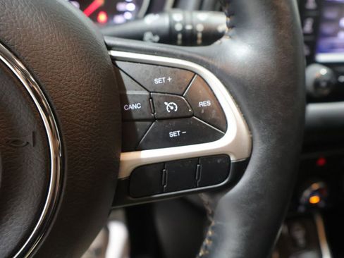 Used 2018 Jeep Compass Latitude w/ Cold Weather Group AWD/4WD image 35