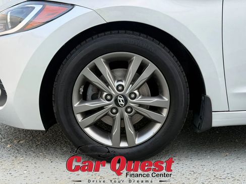 Used 2018 Hyundai Elantra SEL FWD image 21