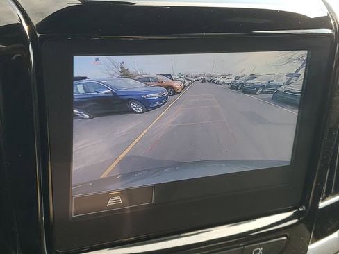 Certified 2023 Chevrolet Traverse LT image 26