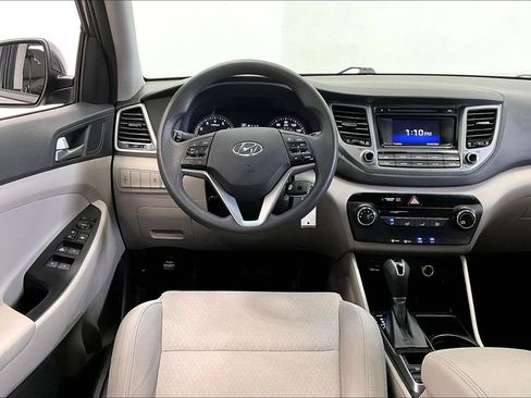 Used 2018 Hyundai Tucson SE AWD/4WD image 5