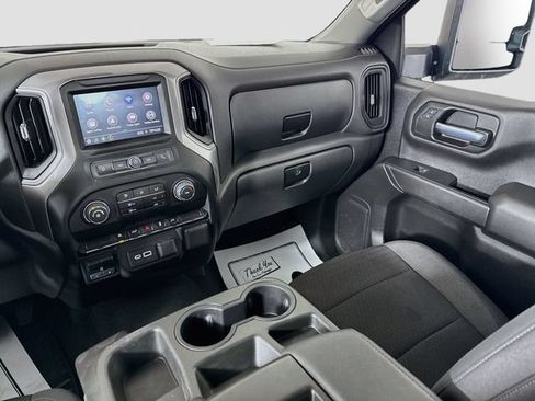 Used 2022 Chevrolet Silverado 1500 Custom w/ Safety Confidence Package AWD/4WD image 21