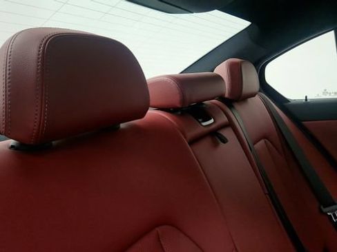 Used 2025 BMW 330i Sedan RWD image 39