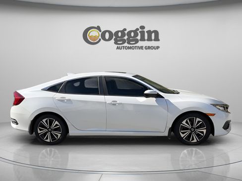 Used 2018 Honda Civic EX-L image 7