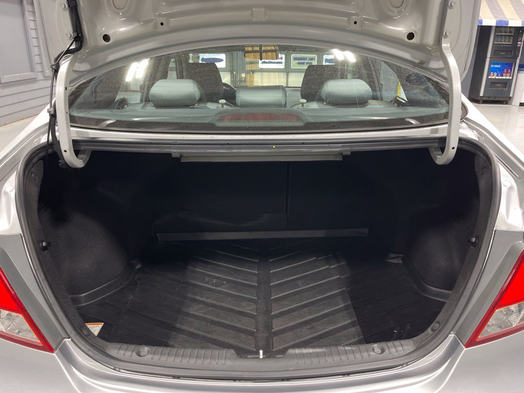 Used 2015 Hyundai Accent GLS FWD image 29